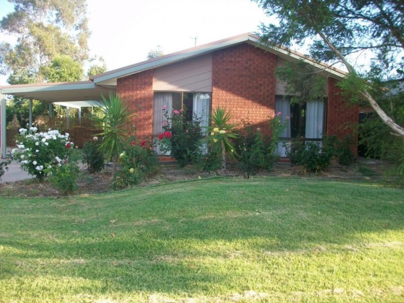 66 Lawson Drive, Moama NSW 2731