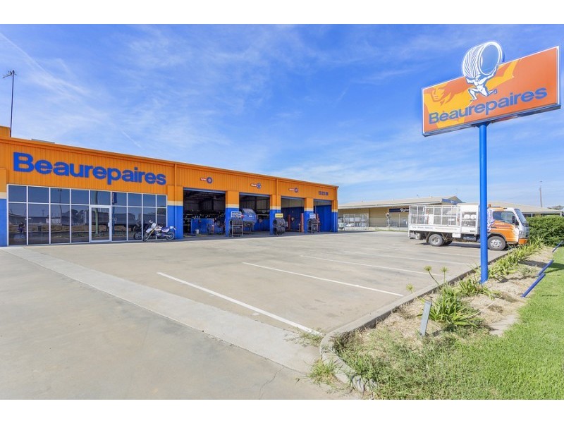 168-170 Hardinge Street, Deniliquin NSW 2710
