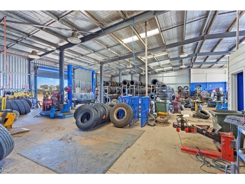 168-170 Hardinge Street, Deniliquin NSW 2710