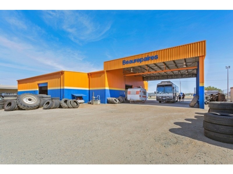 168-170 Hardinge Street, Deniliquin NSW 2710