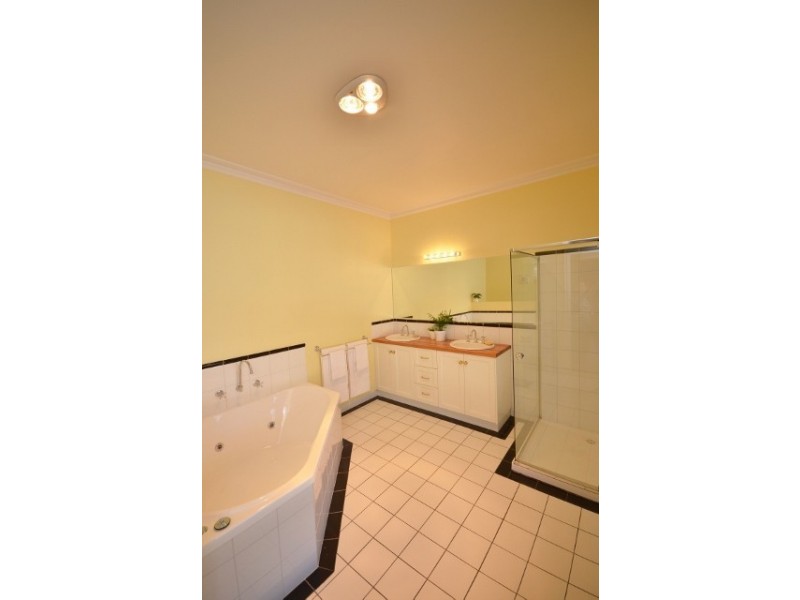 29 Riverview Court, Echuca VIC 3564