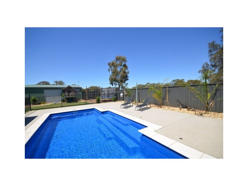 63 Wharparilla Road, Echuca VIC 3564
