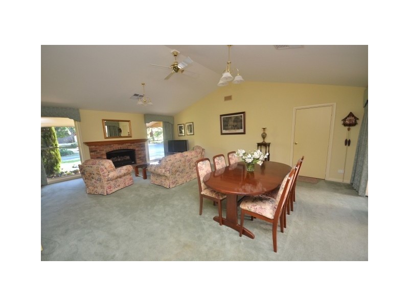 3a Maidensmith Drive, Moama NSW 2731