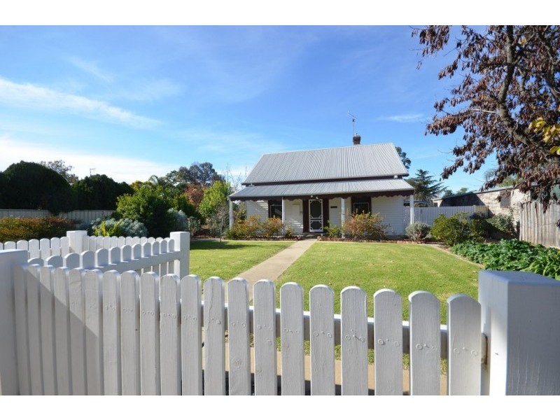 88 Hovell Street, Echuca VIC 3564