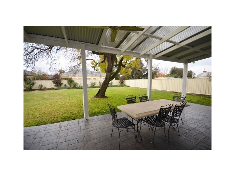 88 Hovell Street, Echuca VIC 3564