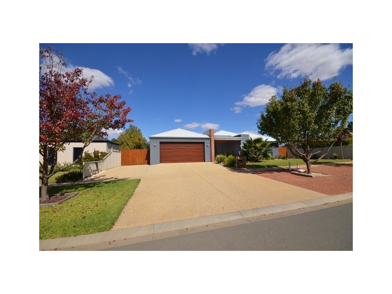 26 Aberdeen Way, Moama NSW 2731