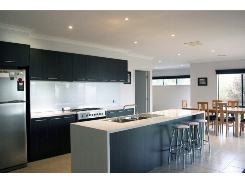 24 Bridlington Avenue, Echuca VIC 3564