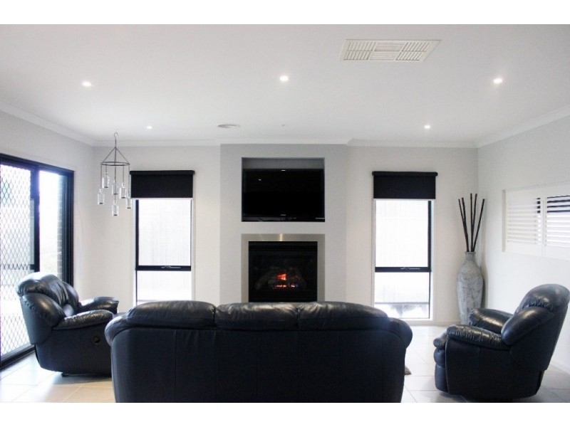 24 Bridlington Avenue, Echuca VIC 3564