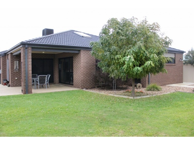 24 Bridlington Avenue, Echuca VIC 3564