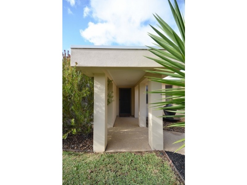 8 Antrim Court, Moama NSW 2731