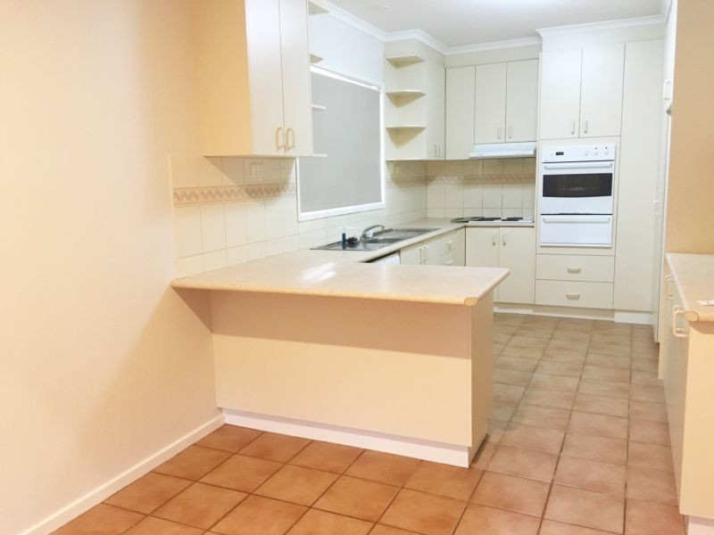 38 Hillview Avenue, Moama NSW 2731