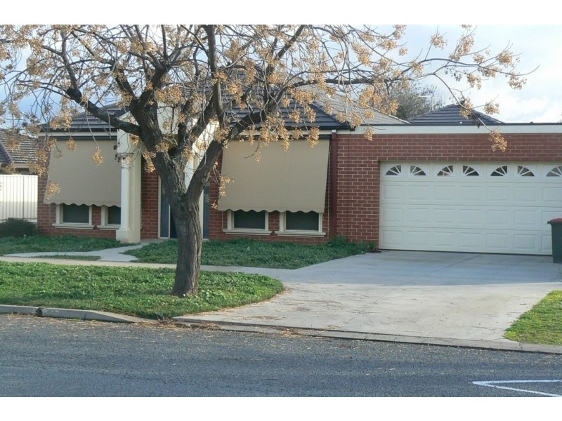 1/23 Hare Street, Echuca VIC 3564