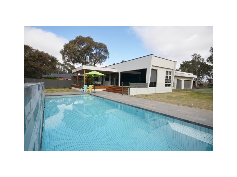 39 Pakenham Street, Echuca VIC 3564