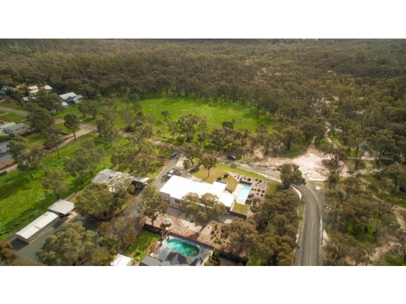 39 Pakenham Street, Echuca VIC 3564