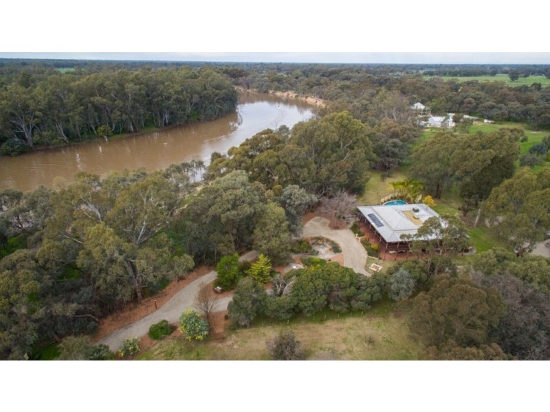 180 River Avenue, Echuca VIC 3564