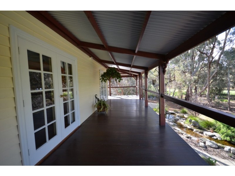 180 River Avenue, Echuca VIC 3564