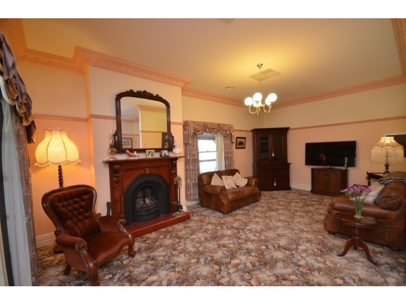 180 River Avenue, Echuca VIC 3564