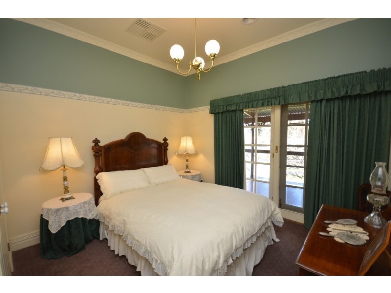 180 River Avenue, Echuca VIC 3564