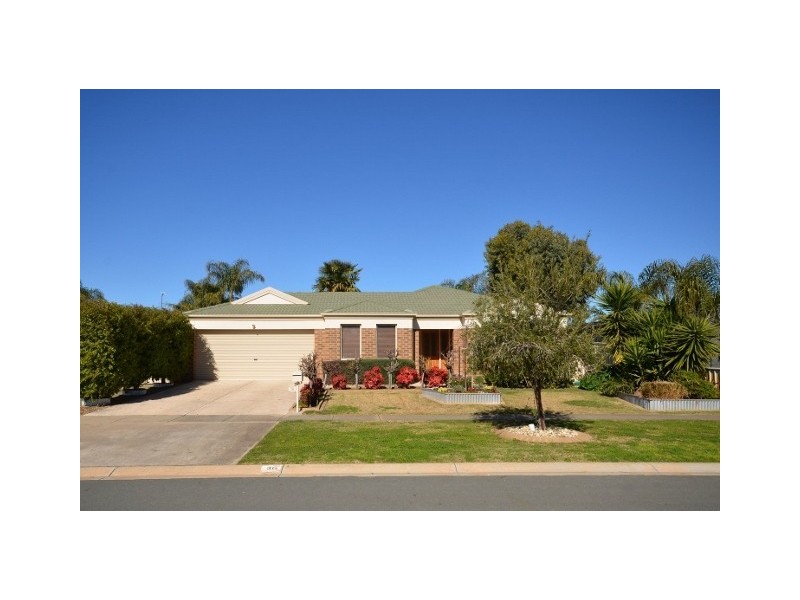 36 Glencoe Boulevard, Moama NSW 2731