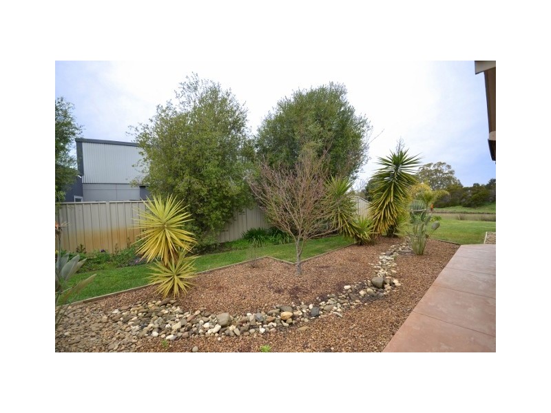 28 Kingfisher Drive West., Moama NSW 2731