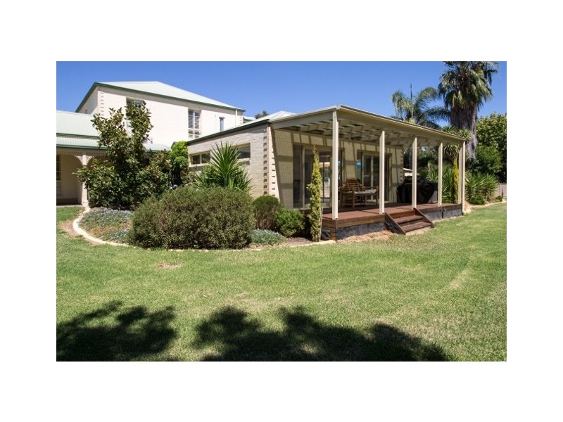 426-428 Lady Augusta Road, Echuca VIC 3564