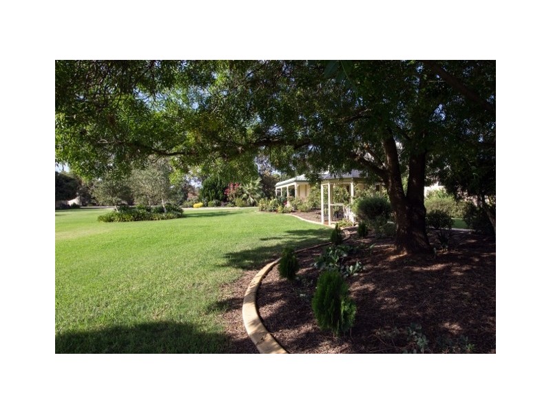 426-428 Lady Augusta Road, Echuca VIC 3564