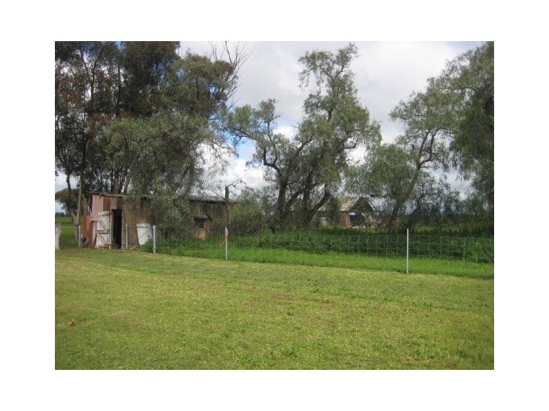 5523 Cobb Highway, Mathoura NSW 2710