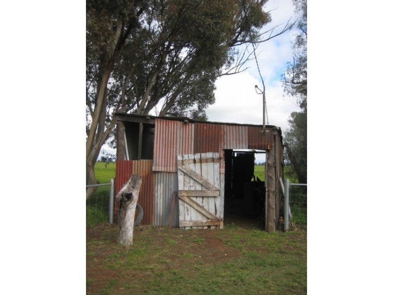 5523 Cobb Highway, Mathoura NSW 2710