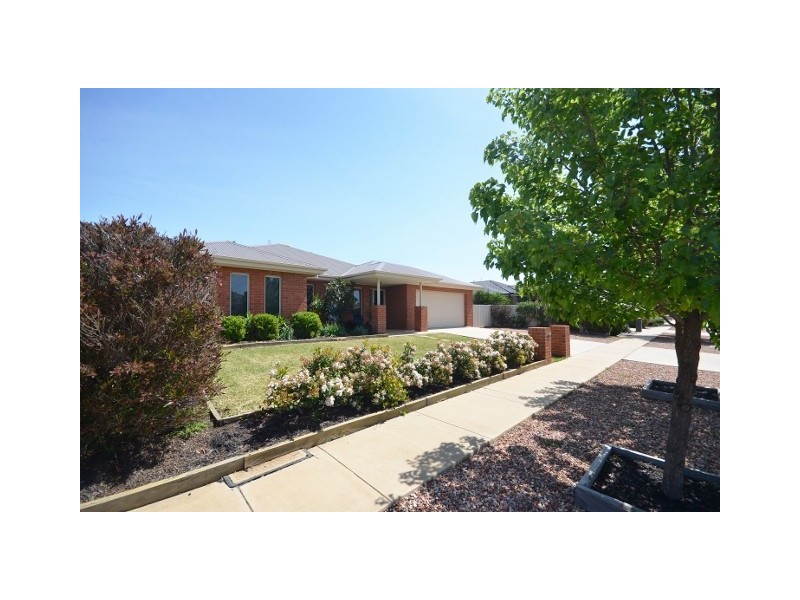 72 Shetland Drive, Moama NSW 2731