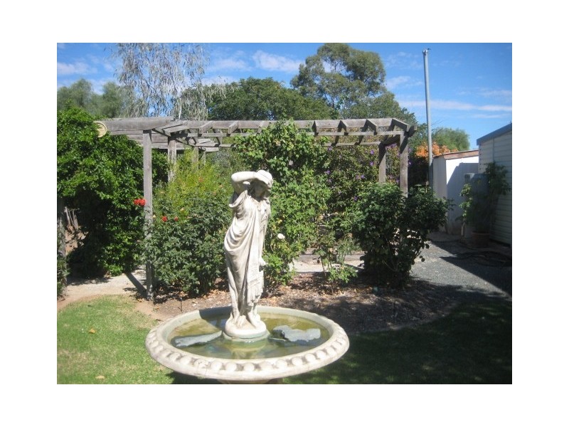 3 a Livingstone Street, Mathoura NSW 2710