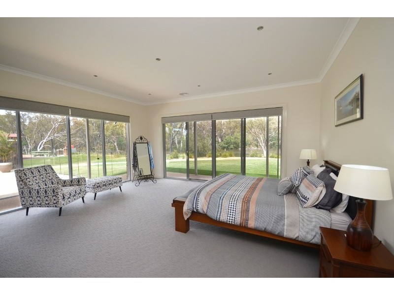 1197 Perricoota Road, Moama NSW 2731