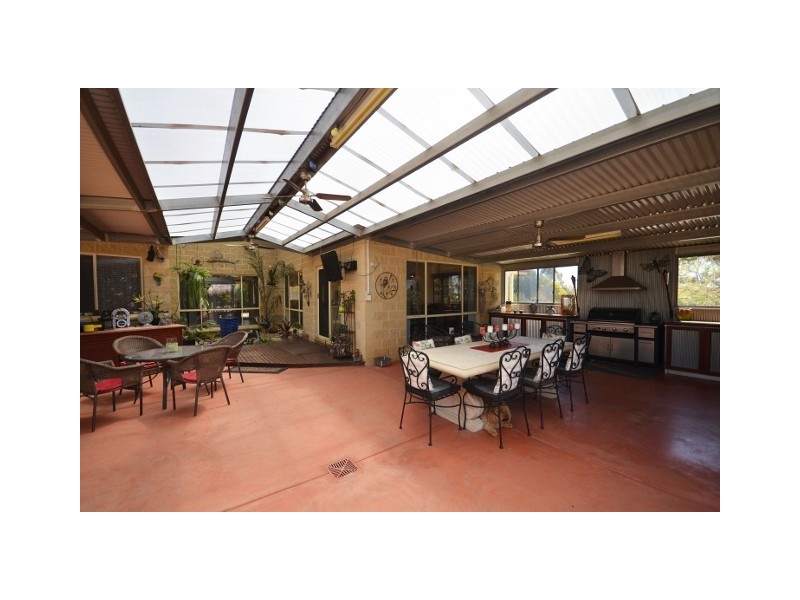 17 Village Court, Echuca VIC 3564