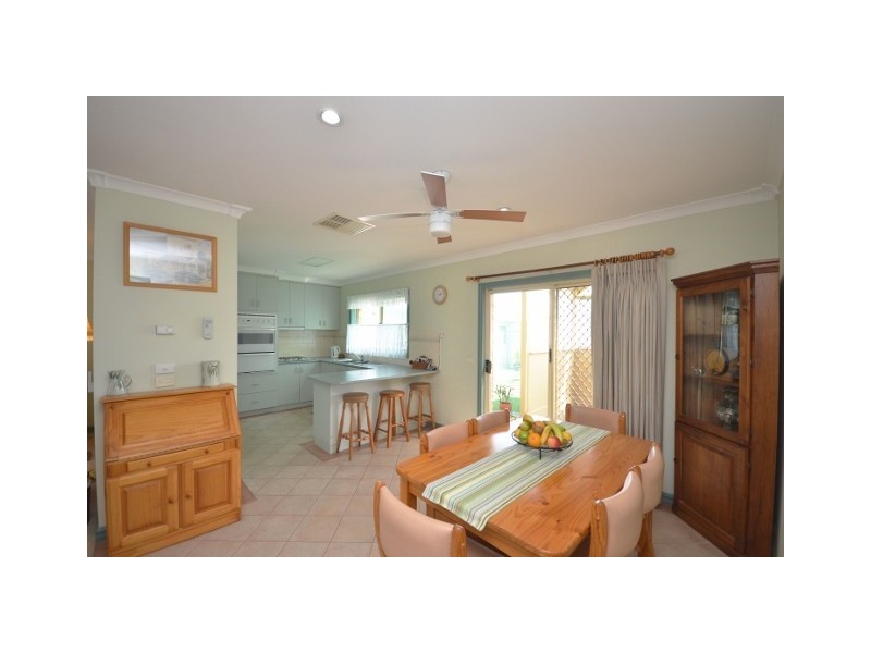 1/1 Emma Court, Echuca VIC 3564