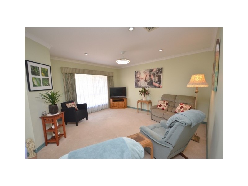 1/1 Emma Court, Echuca VIC 3564