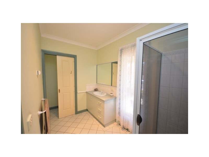 1/1 Emma Court, Echuca VIC 3564