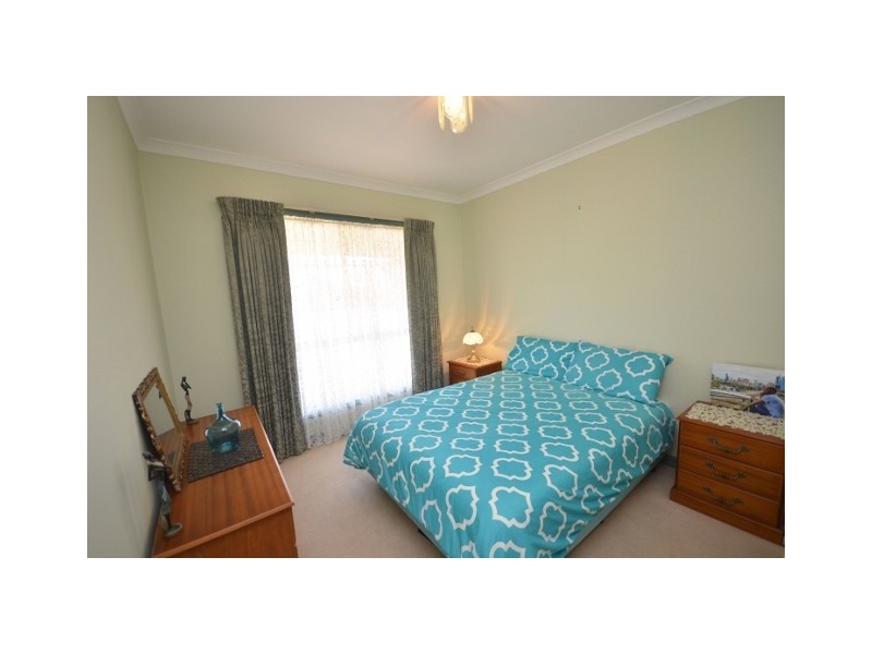 1/1 Emma Court, Echuca VIC 3564