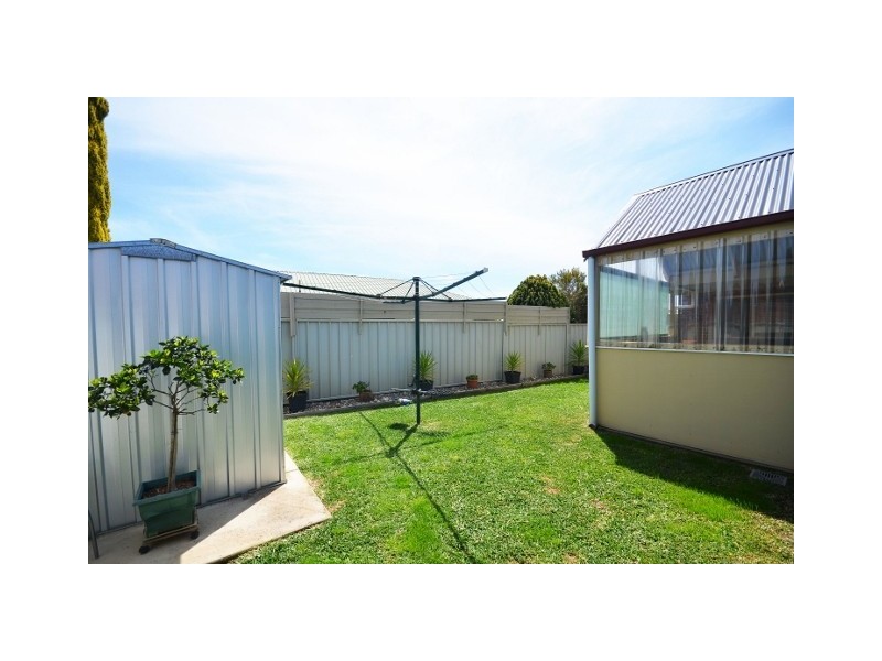 1/1 Emma Court, Echuca VIC 3564