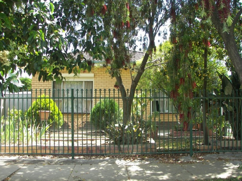 28 Pine Street, Echuca VIC 3564