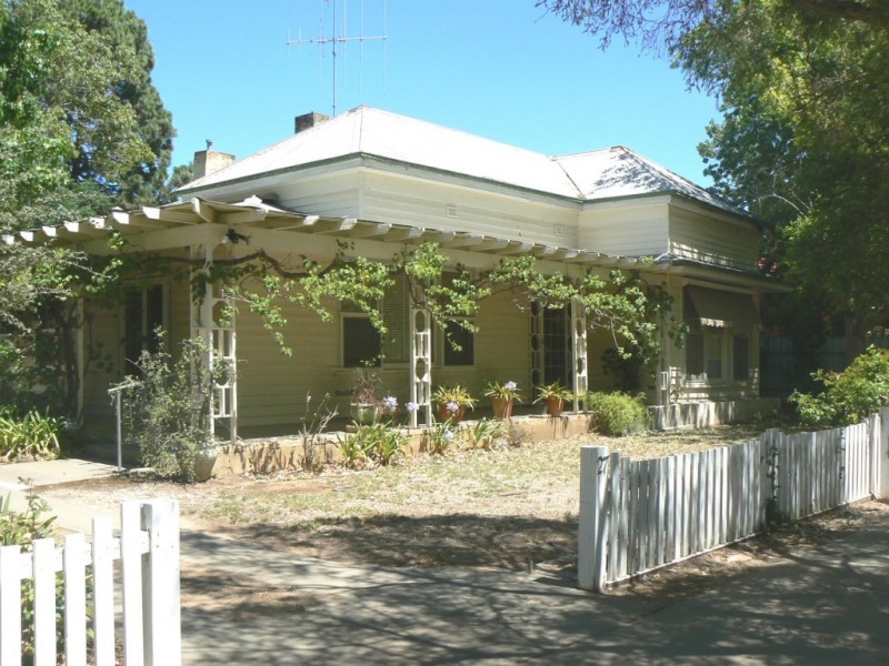 27 Watson Street, Echuca VIC 3564