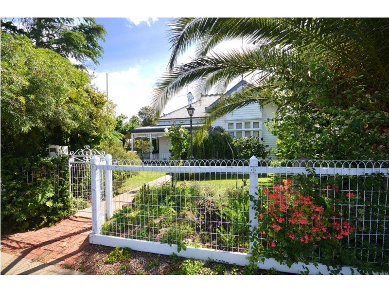 13 Hare Street, Echuca VIC 3564