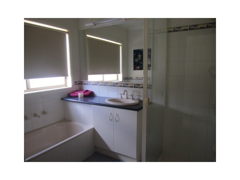 8 Tasman Court, Echuca VIC 3564