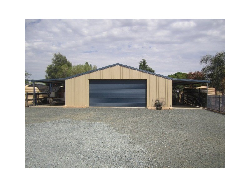 8 Tasman Court, Echuca VIC 3564