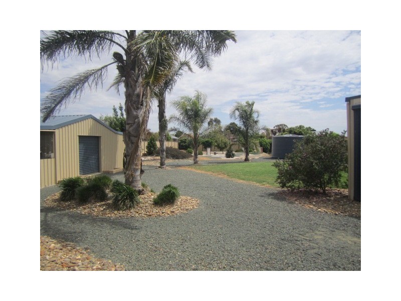 8 Tasman Court, Echuca VIC 3564