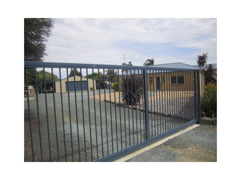 8 Tasman Court, Echuca VIC 3564