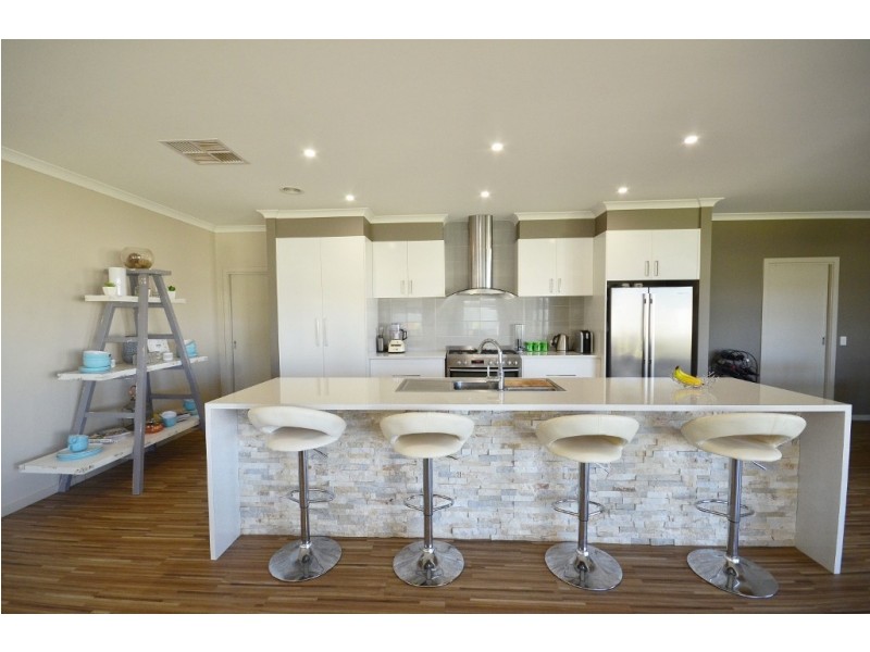 9 Healey Court, Moama NSW 2731