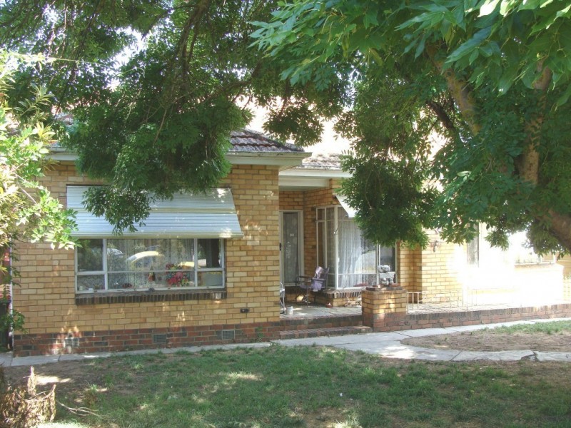 87 and 89 Hare Street, Echuca VIC 3564