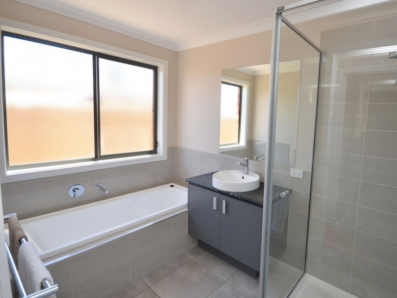 2/52 Bridlington Avenue, Echuca VIC 3564