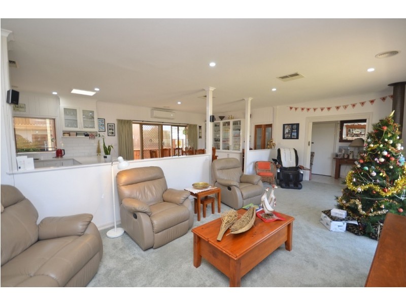 49 Ogilvie Avenue, Echuca VIC 3564