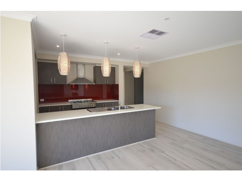 18 Winbi Avenue, Moama NSW 2731