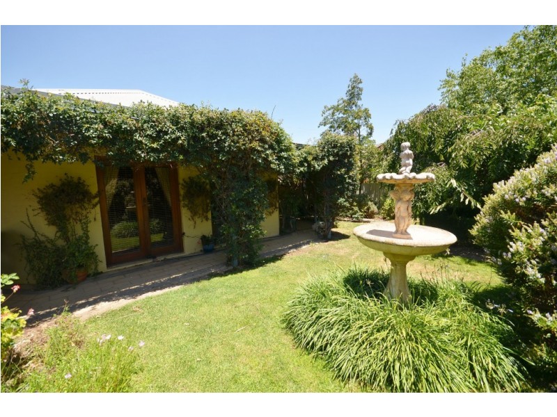 15 McLaren Drive, Moama NSW 2731